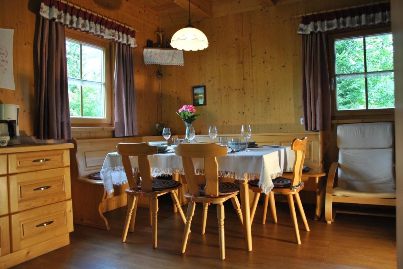 Chalet Am Teich Familie Gaenser Villa Feistritz am Kammersberg ภายนอก รูปภาพ